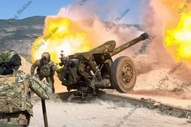 Đặc nhiệm Nga trực tiếp dùng pháo binh dội lửa xuống đầu thánh chiến ở Idlib