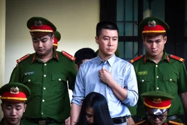 Xử lý thế nào khi VKS kháng nghị hủy quyết định tha tù Phan Sào Nam?