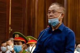 Khai trừ Đảng 4 cựu cán bộ, lãnh đạo Hà Nội, TPHCM liên quan các vụ án lớn