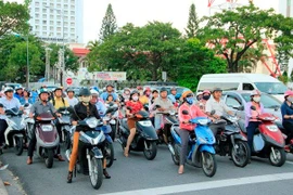 Đà Nẵng: Thí điểm kiểm soát khí thải mô tô, xe gắn máy 