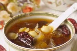 Long nhãn hầm chữa cơ thể suy nhược 