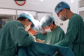 Tạo hình “của quý” người đàn ông bị vợ cắt trong lúc say rượu