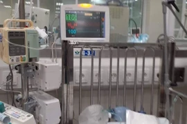 Con sốc do uống sữa non pha sữa mẹ