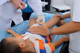 Tinh hoàn ẩn chớ nên chờ lớn mới điều trị