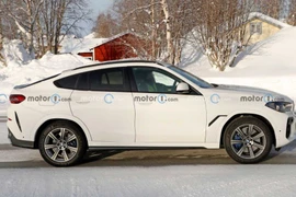 BMW X6 cập nhật nội thất mới, nhiều màn hình cỡ lớn