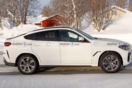 BMW X6 cập nhật nội thất mới, nhiều màn hình cỡ lớn