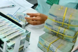 Gói phục hồi kinh tế: Tiêu 800.000 tỷ đồng sao cho không “tắc”, đi lạc