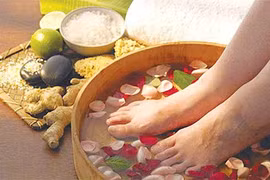 Ngâm chân rất có tác dụng trong phòng chống bệnh.