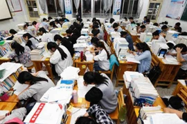 Áp lực thi cử dễ khủng hoảng tinh thần