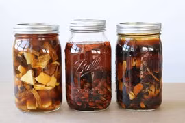 Thuốc ngâm rượu: Bổ khí huyết, hồi xuân cho phái đẹp 