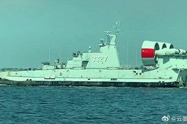 Trung Quốc đóng thành công tàu đổ bộ đệm khí Zubr "nhái" thiết kế của Liên Xô