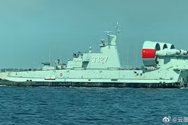 Trung Quốc đóng thành công tàu đổ bộ đệm khí Zubr "nhái" thiết kế của Liên Xô