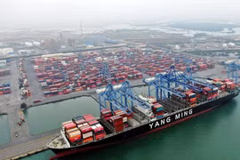 Đổi mới phát triển kinh tế biển kết hợp quốc phòng