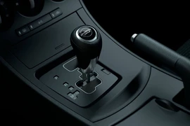 Số N trên xe số tự động có chức năng gì?