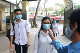 Học sinh lớp 7-12 của Hà Nội trở lại trường từ 7- 8/2