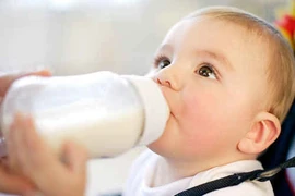 Quan niệm chưa đúng về sữa của cha mẹ có thể làm trẻ chậm phát triển