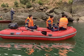 Thi thể nạn nhân cuối cùng vụ lật thuyền trên sông trôi xa 1km