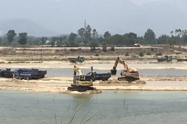 Quảng Ngãi: Điều chỉnh kế hoạch đấu giá quyền khai thác cát, sỏi lòng sông