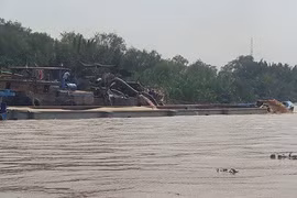 Phạt khai thác cát trái phép ở Hà Nội có đủ răn đe?