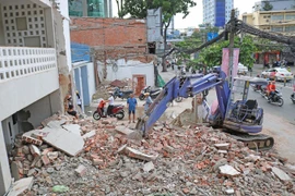 Metro Số 2 nguy cơ bị chậm vốn