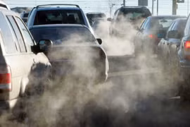 Ô tô dễ trượt đăng kiểm vì chuẩn khí thải