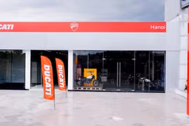 “Đột nhập” showroom DUCATI mới rộng 800m2 tại Hà Nội trước lễ ra mắt