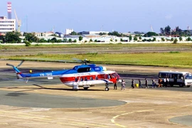 Mở đường bay Vũng Tàu - Côn Đảo bằng trực thăng