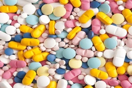 Phát triển thuốc điều trị khẩn cấp SARS-CoV-2