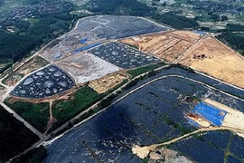 Khu liên hợp xử lý chất thải Sóc Sơn.