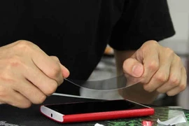 Miếng dán không chống được bức xạ