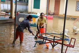 Hệ thống lọc nước cho người dân vùng lũ