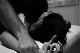 Đêm nào cũng bị chồng cưỡng bức