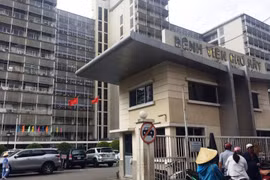 Bệnh viện xin dừng hoạt động mừng ngày Thầy thuốc để phòng dịch