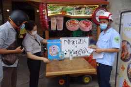 TPHCM đề xuất cho phép ăn uống tại chỗ hoạt động trở lại