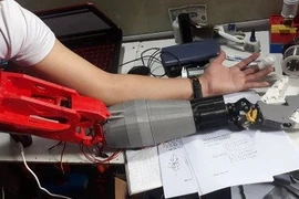 Cánh tay robot thông minh