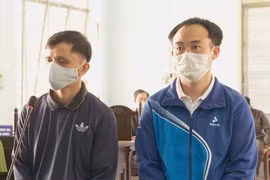 Phạm Đình Quý và Hoàng Minh Tuấn tại toà.