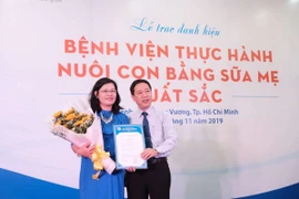 TPHCM: Bệnh viện đầu tiên đạt chuẩn thực hành nuôi con bằng sữa mẹ xuất sắc