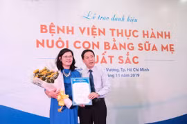 TPHCM: Bệnh viện đầu tiên đạt chuẩn thực hành nuôi con bằng sữa mẹ xuất sắc