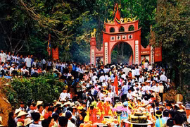 Sáng nay, dâng hương Giỗ Tổ tại Đền Hùng