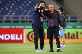 HLV Park yêu cầu người nước ngoài không xem tuyển Việt Nam tập luyên