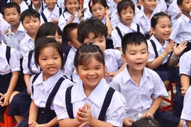 Tuyển sinh đầu cấp: Trường nào được tuyển trái tuyến?