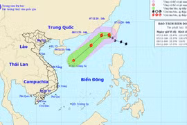 Bão số 11 gây sóng lớn và gió giật mạnh trên biển