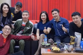 NSND Công Lý trở lại Nhà hát Kịch sau thời gian trị bệnh