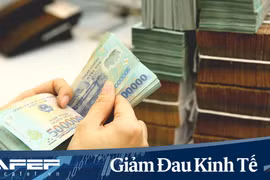 Các ngân hàng giảm mạnh lương, thưởng vì Covid-19