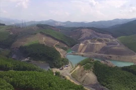 Quảng Ninh: Khai thác than “núp bóng” dự án nghĩa trang