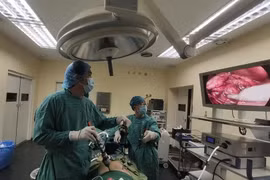 Lồng ruột do u ác tính