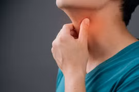 Omicron chỉ tấn công cổ họng? 