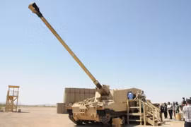 Mỹ thử nghiệm thành công đạn pháo động cơ tên lửa tầm bắn hơn 70km