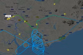 Bão số 9 khiến hàng chục máy bay đến TP.HCM phải bay vòng trên không