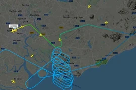 Bão số 9 khiến hàng chục máy bay đến TP.HCM phải bay vòng trên không